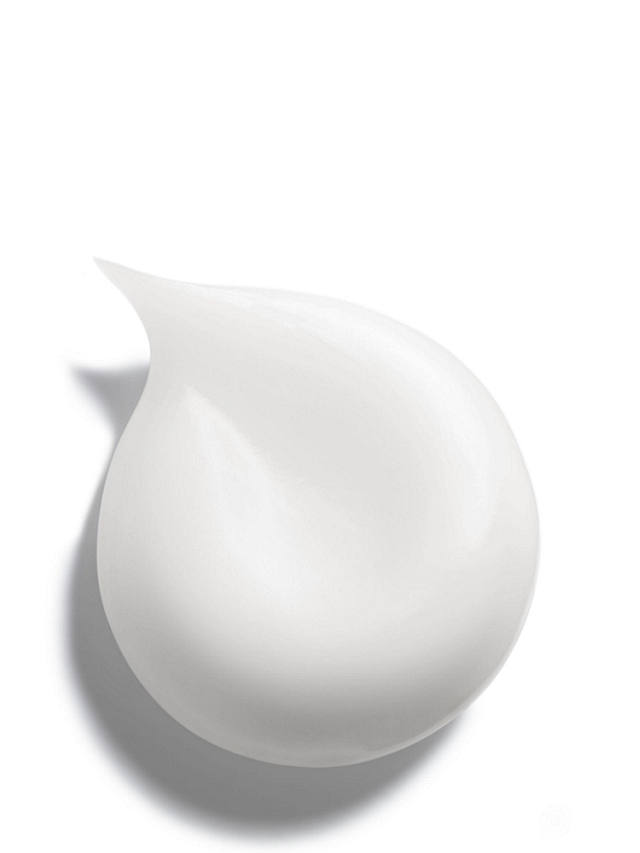 CHANEL La Crème Main Texture Riche Nourish-Protect-Illuminate Bottle, 50ml 3