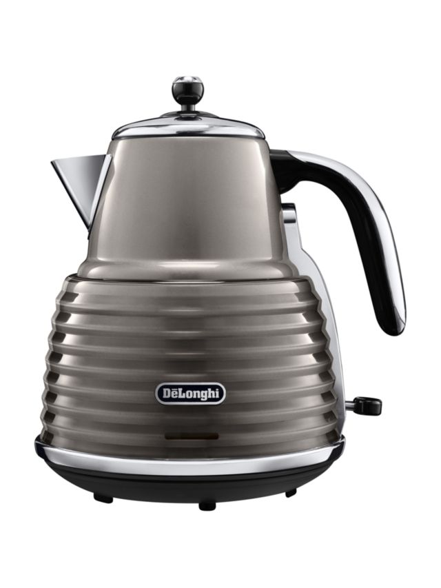 De Longhi Scultura Kettle Champagne