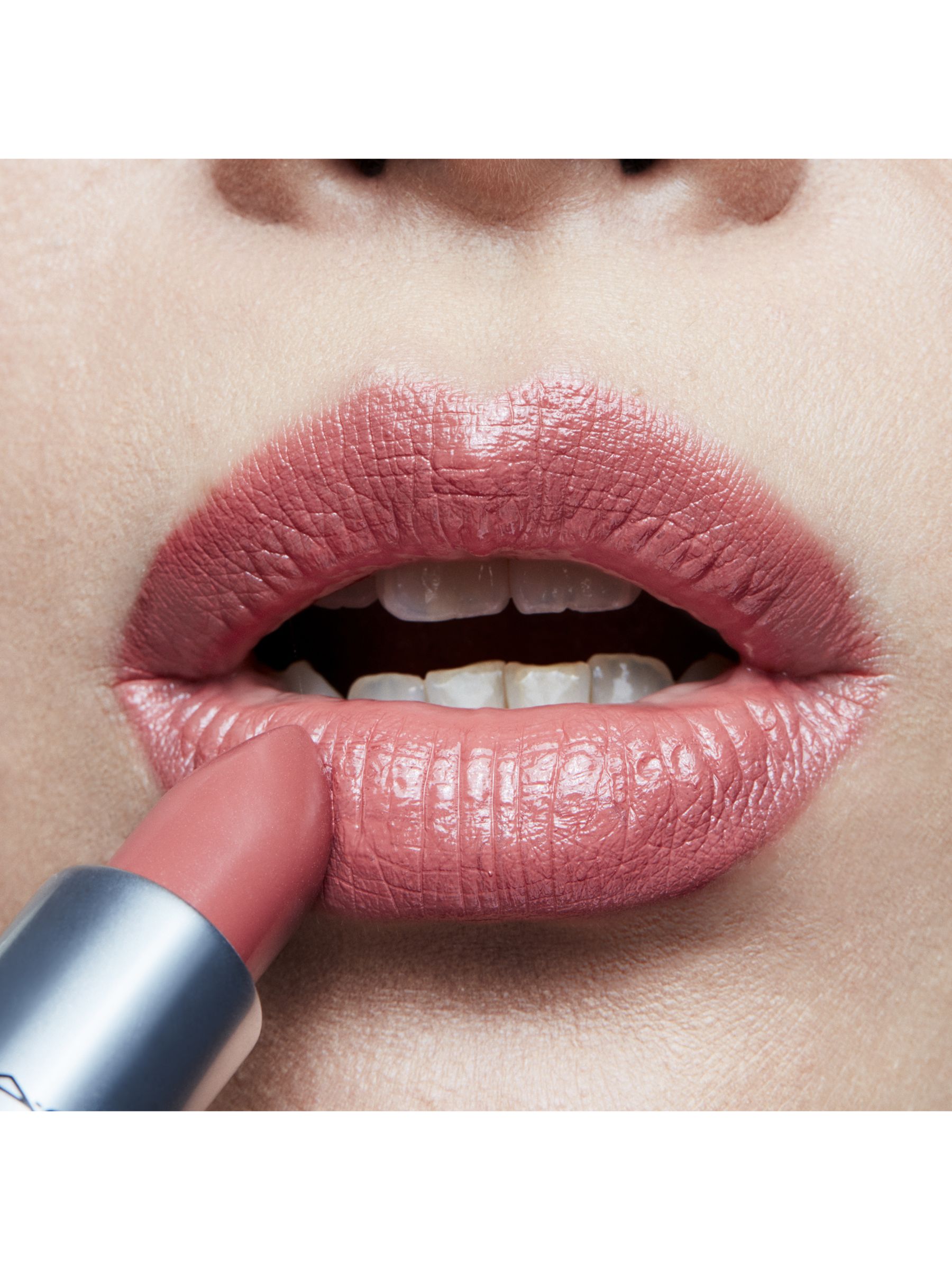 MAC Lipstick - Amplified Creme, Cosmo 2