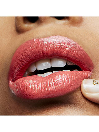 MAC Lipstick - Amplified Creme, Vegas Volt 3