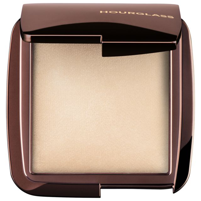 Hourglass Ambient Light Powder, Diffused, Warm Pale Yellow 1