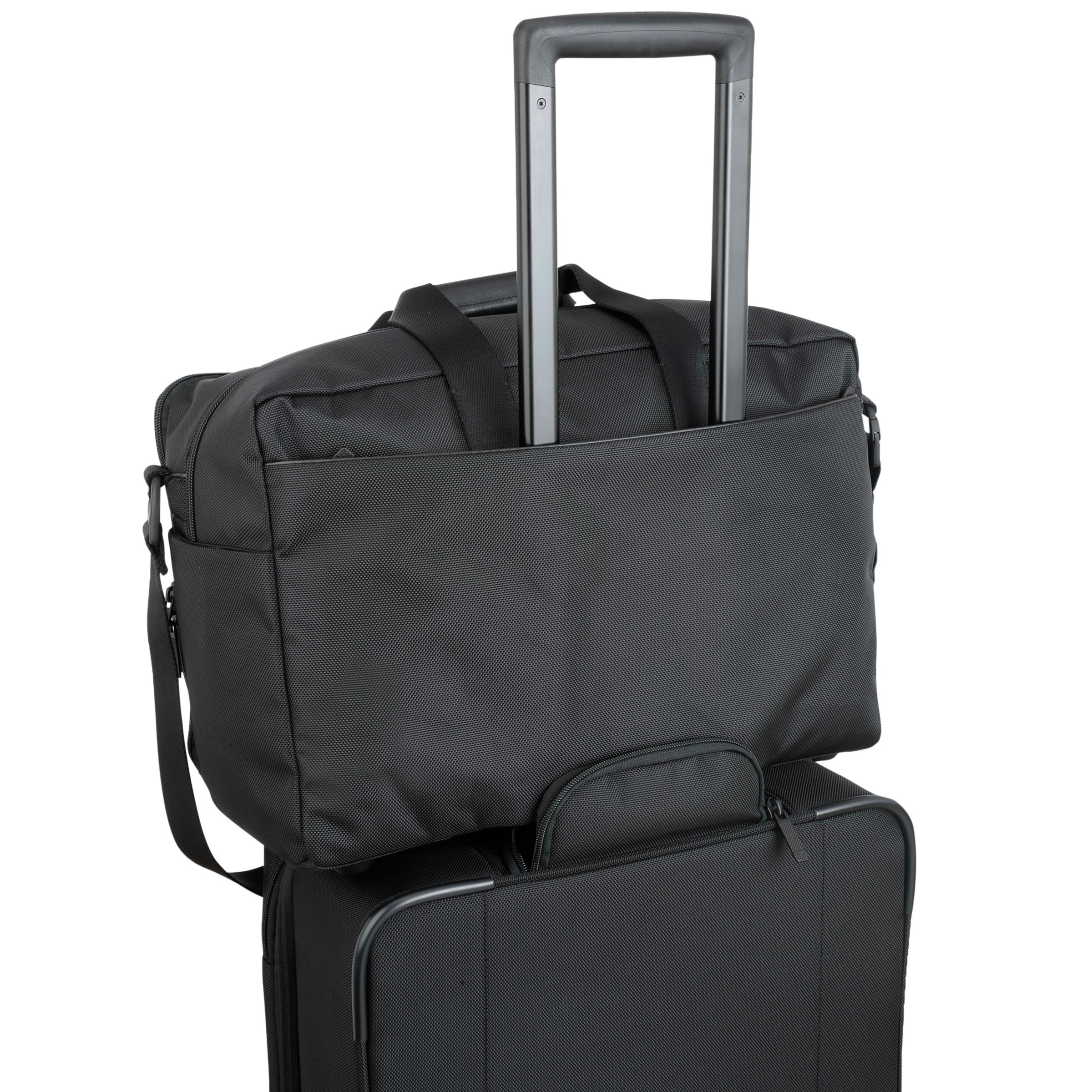 tumi holdall