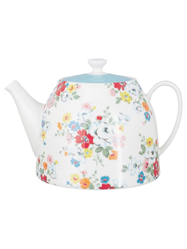 Very cute electric kettle not from Cath Kidston but similar in