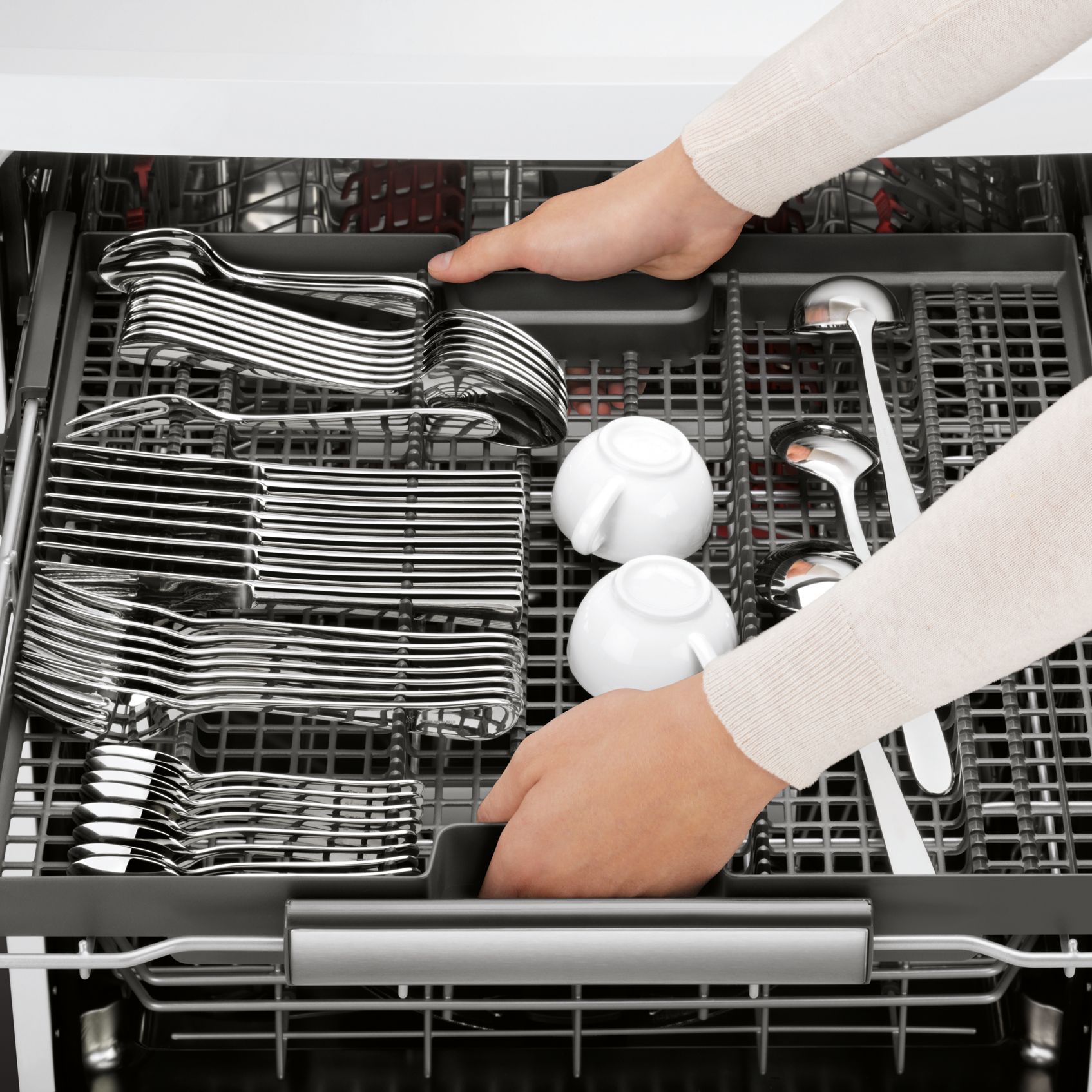 freestanding dishwasher with cutlery tray