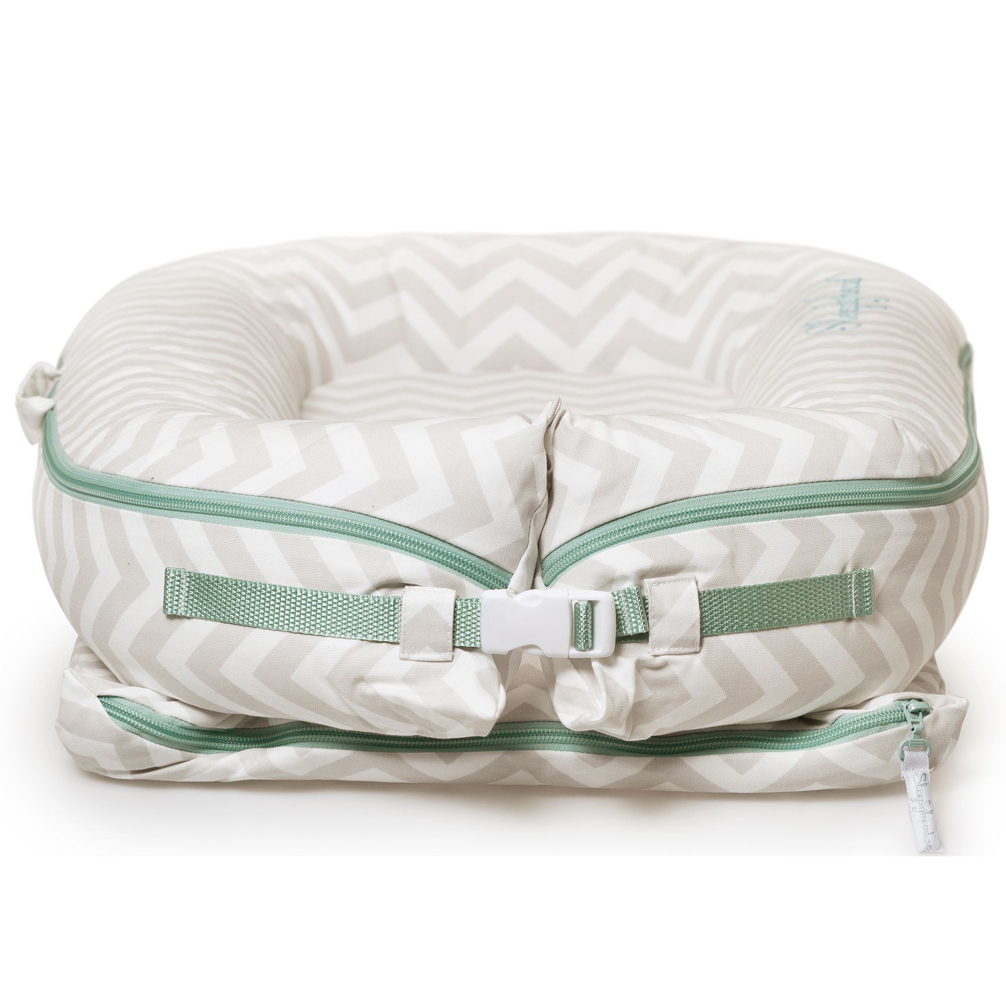 Sleepyhead Deluxe Portable Baby Pod, Chevron, 0-8 months