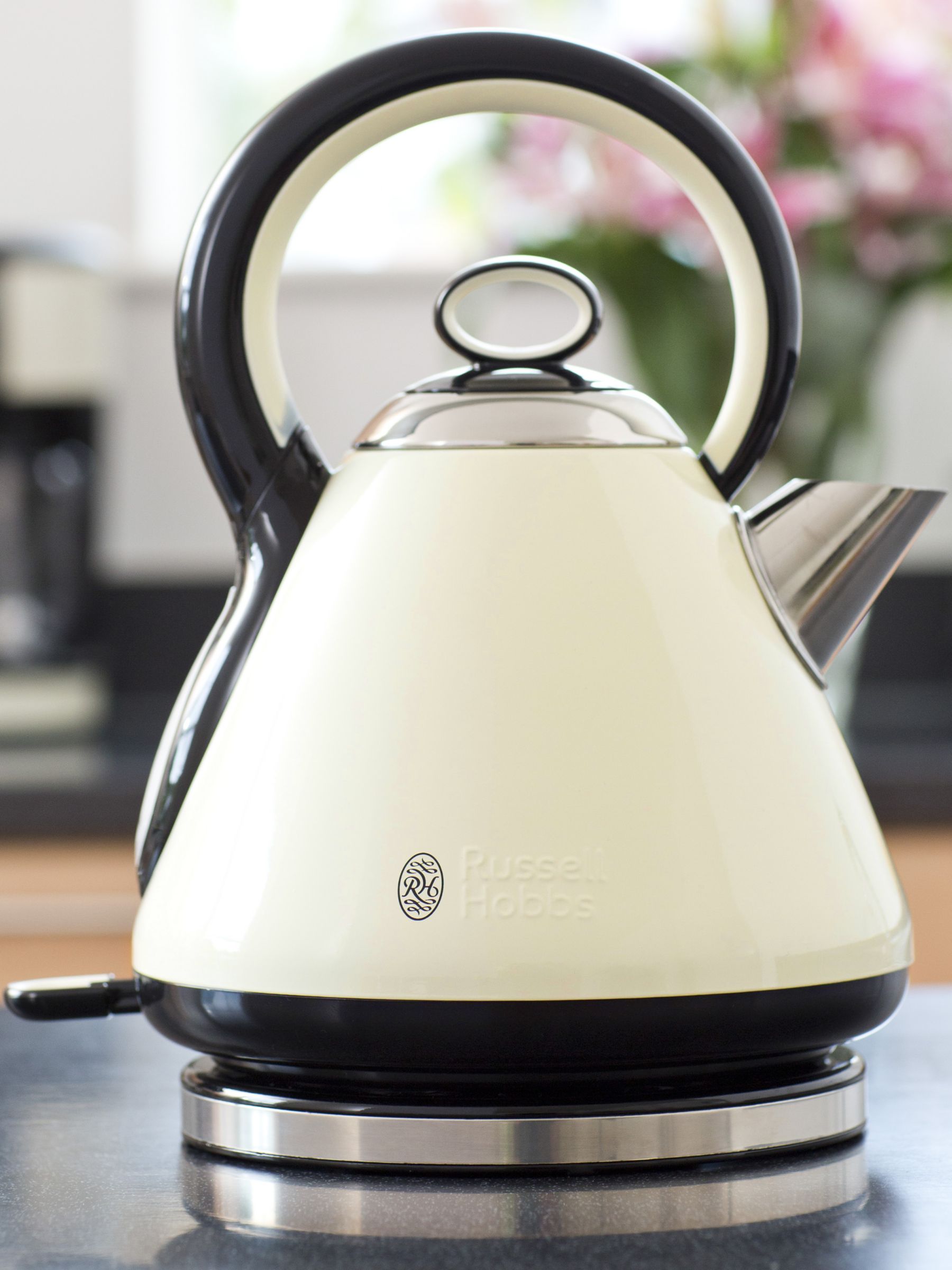 Russell Hobbs Legacy Electric Kettle 