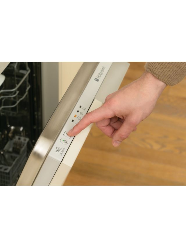 Hotpoint aquarius integrated store dishwasher