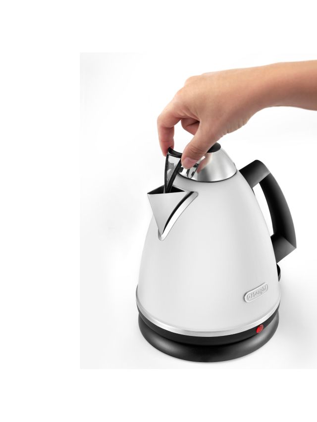 DeLonghi Argento Silva 1.7L Kettle