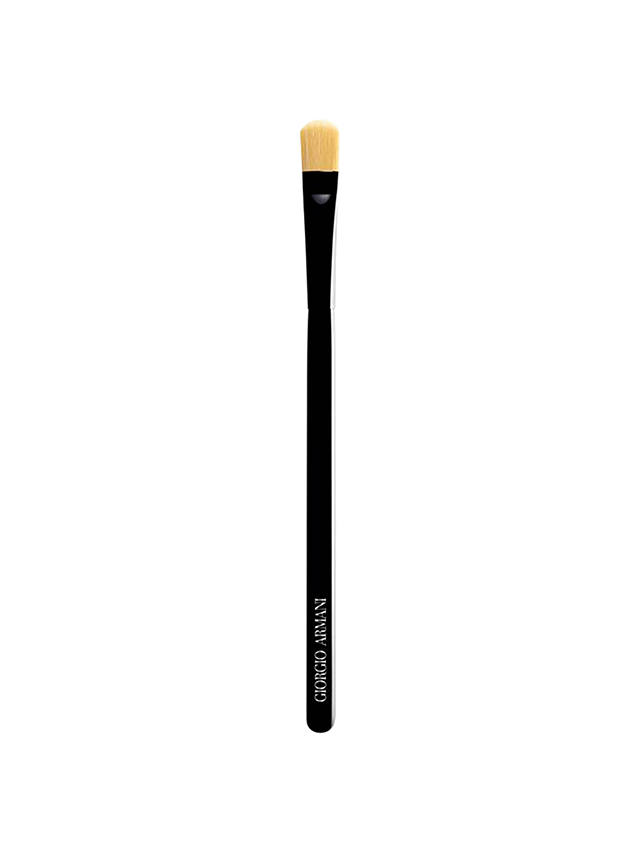 Giorgio Armani Maestro Concealer Brush 1