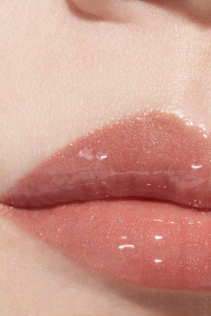 Chanel Beauty Rouge Coco Gloss Moisturizing Glossimer-724 Burnt Sugar  (Makeup,Lip,Lip gloss)