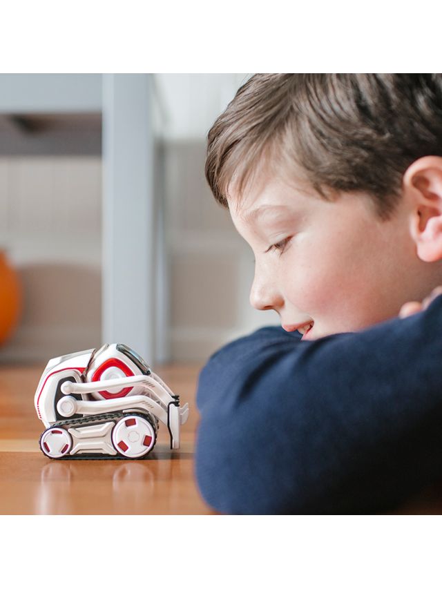 Anki's Cozmo robot is the real-life WALL-E we've been waiting for