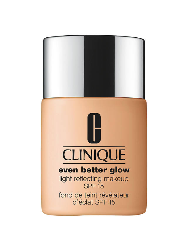 Clinique Even Better Glow Light Reflecting Makeup SPF 15, 22 Ecru 1