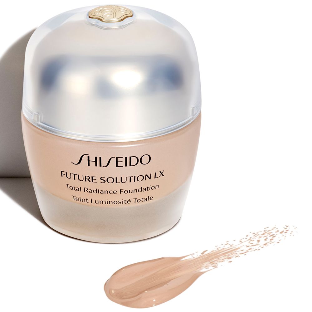 Shiseido Future Solution Radiance Foundation LX, Golden 3 1
