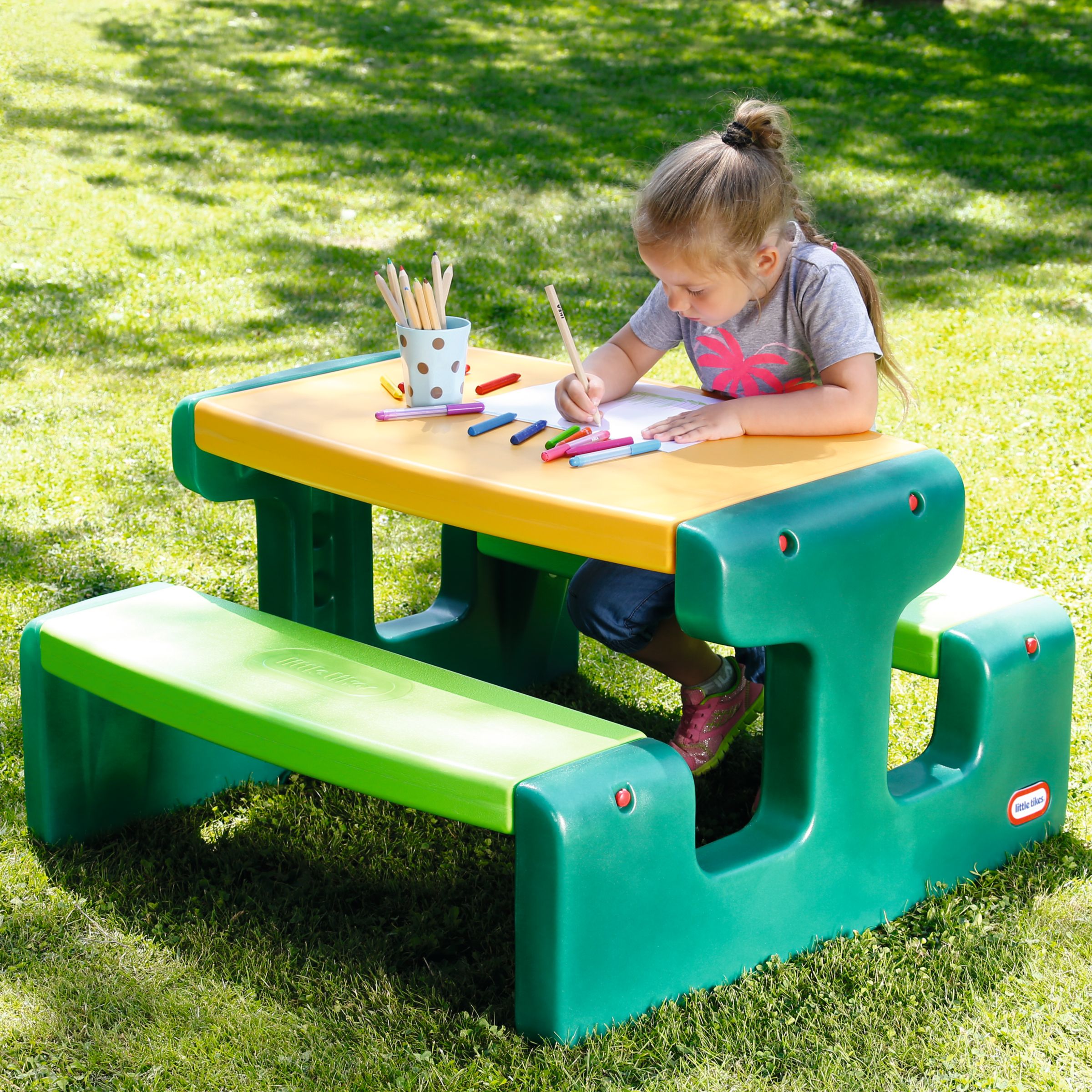 little tikes sandbox with picnic table
