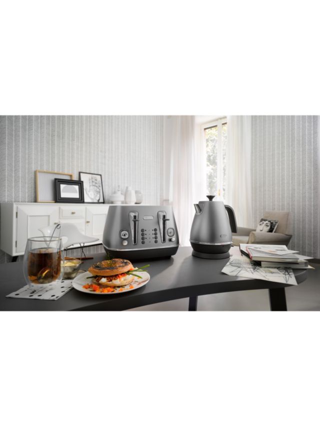 De Longhi KBI3001 Cordless Kettle Review 