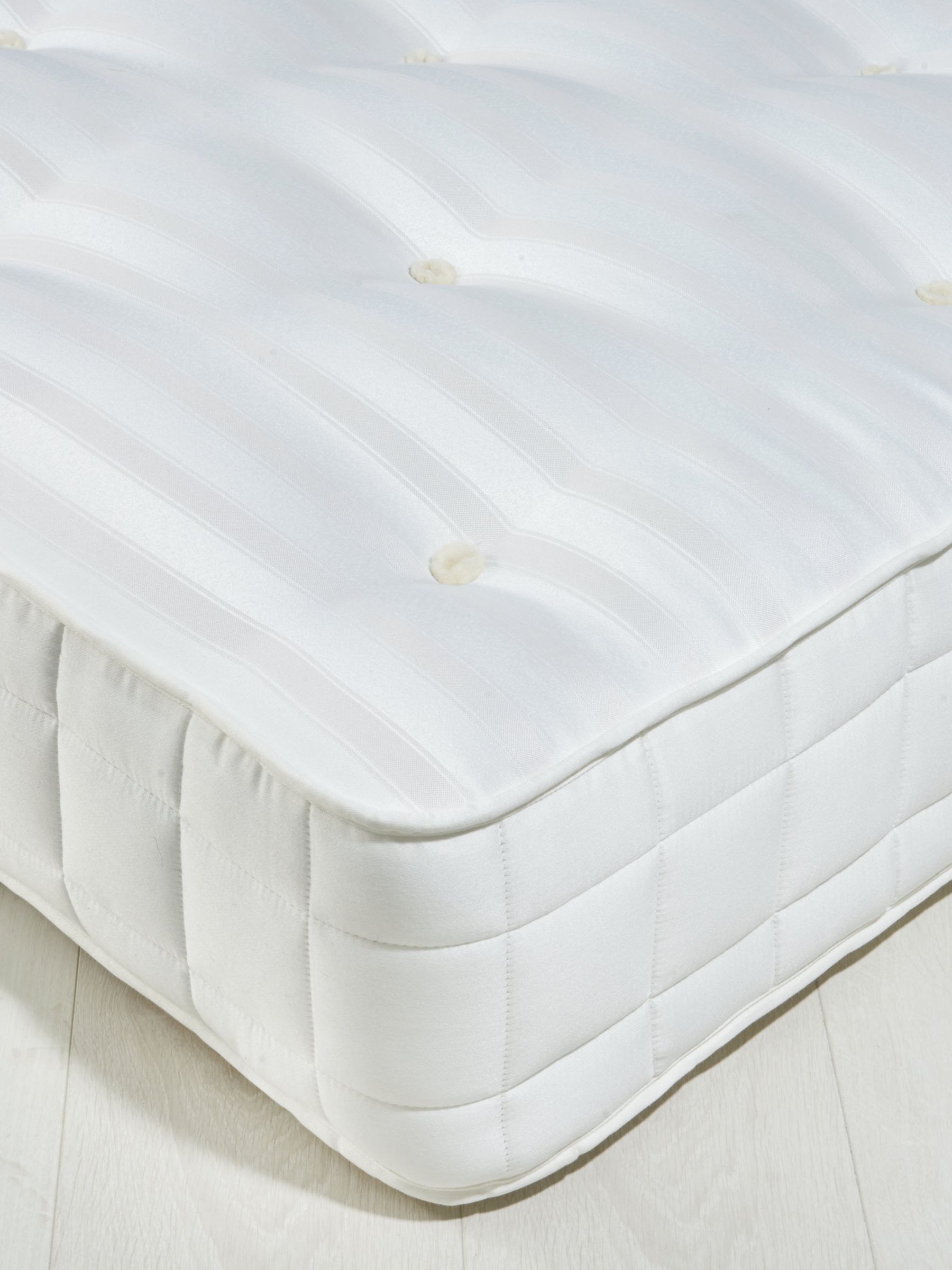 John Lewis & Partners Classic Collection Comfort Support 1400 Pocket Spring Mattress review