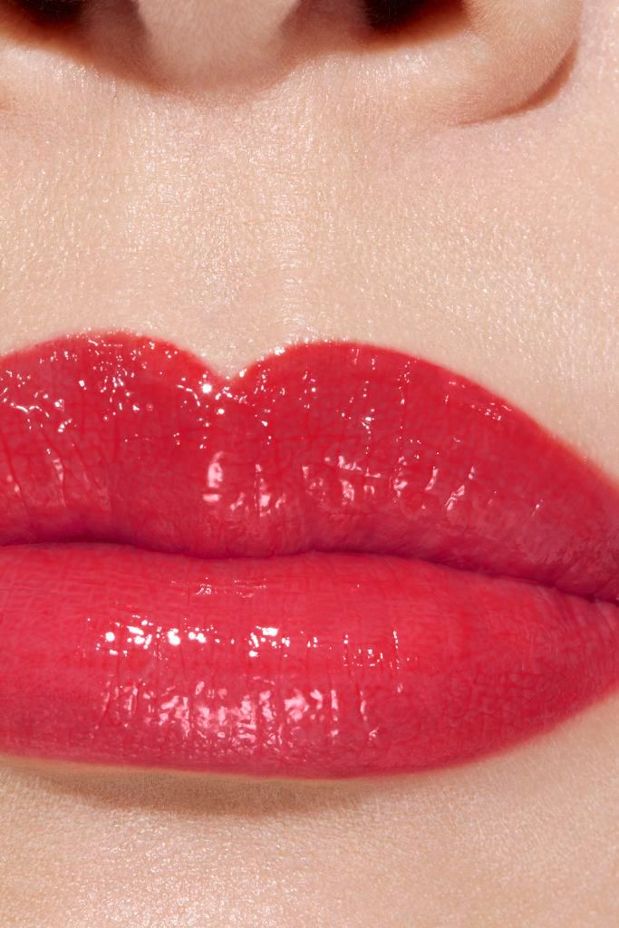 Boutique CHANEL ROUGE COCO FLASH Hydrating vibrant shine Lip colour 92 AMOUR