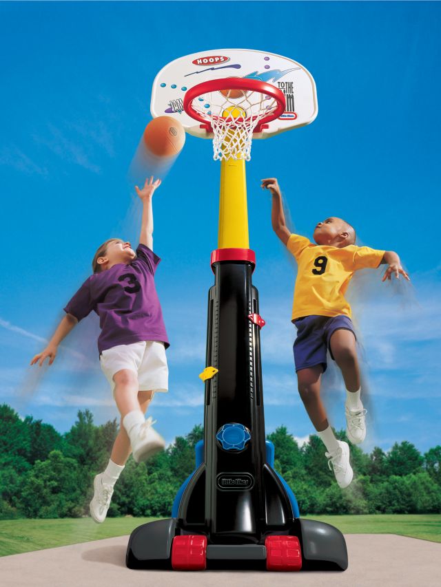 Little Tikes TotSports Easy Score Toy Basketball Hoop with Ball, Height  Adjustable, Indoor Outdoor Backyard Toy Sports Play Set For Kids Girls Boys