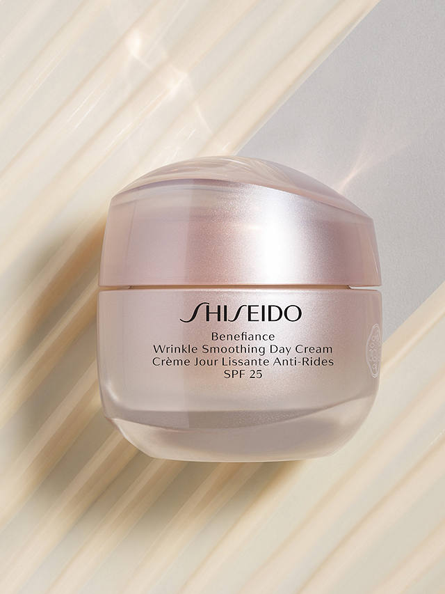 Shiseido Benefiance Wrinkle Smoothing Day Cream SPF 25, 50ml 2