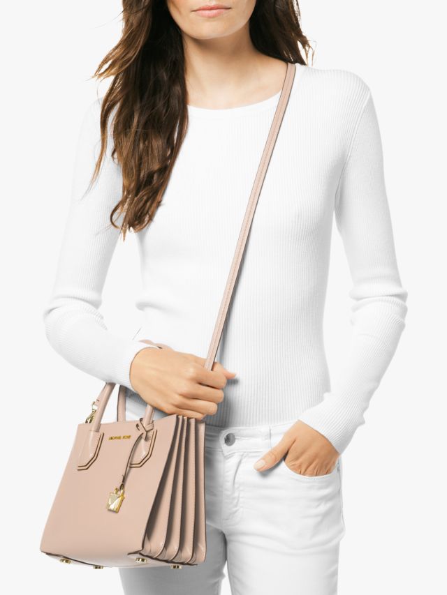 Michael kors 2025 mercer accordion