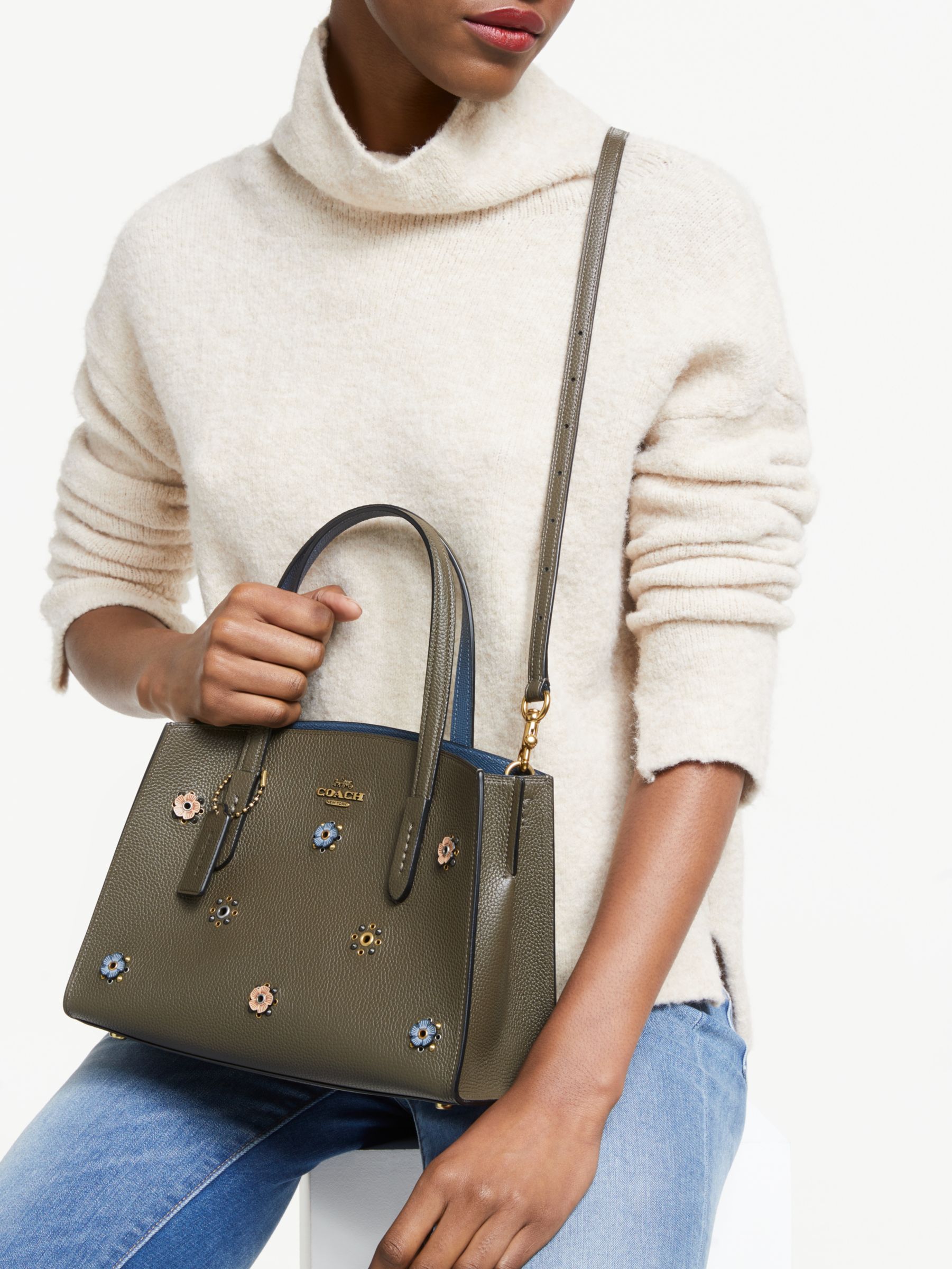 charlie carryall with rivets