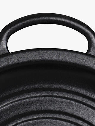 Le Creuset Essentials Cast Iron Round Casserole Soup Pot, 22cm, Satin Black