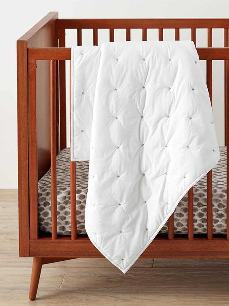 Pottery Barn Kids Organic Washed Cotton Toddler Bed Quilt White