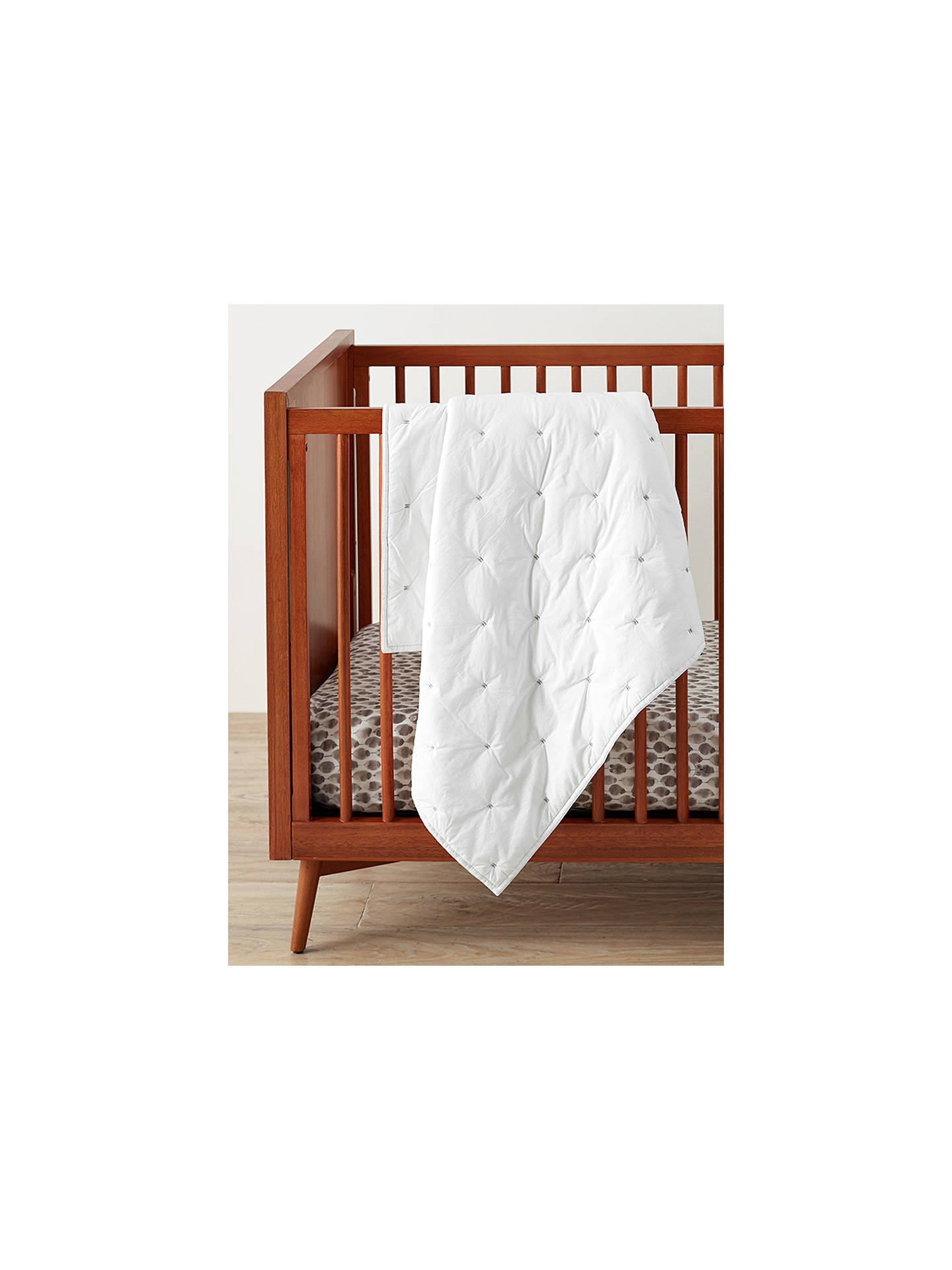 Pottery Barn Kids Organic Washed Cotton Toddler Bed Quilt White