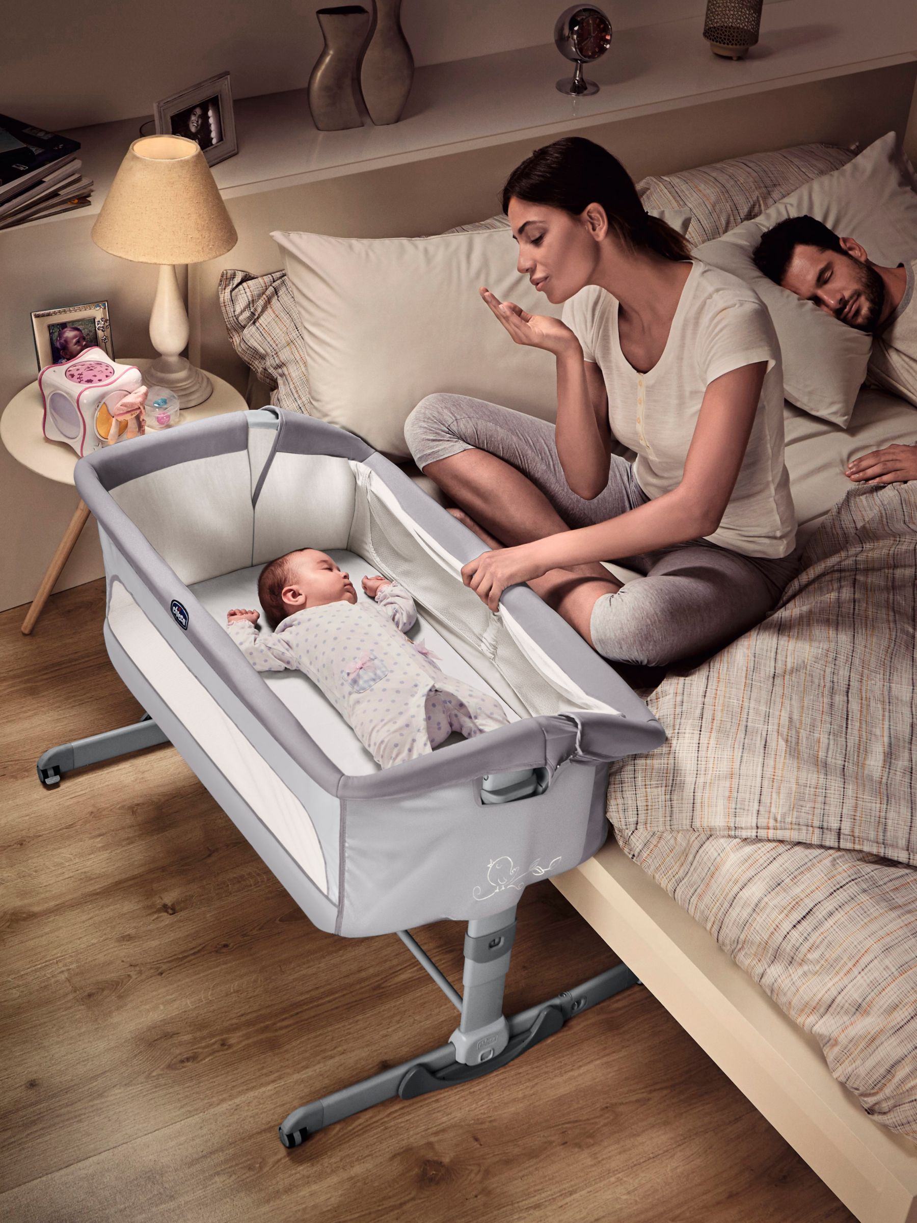 chicco next2me bedside crib