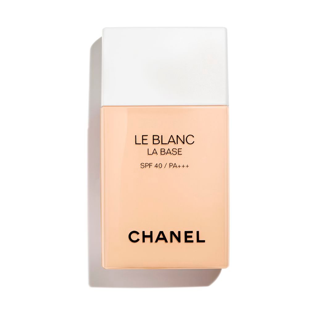 CHANEL Le Blanc La Base Correcting Brightening Makeup Base. LongLasting Radiance And Comfort