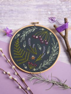 Hawthorn Handmade Wildwood Embroidery Hoop, 7", Black/Multi
