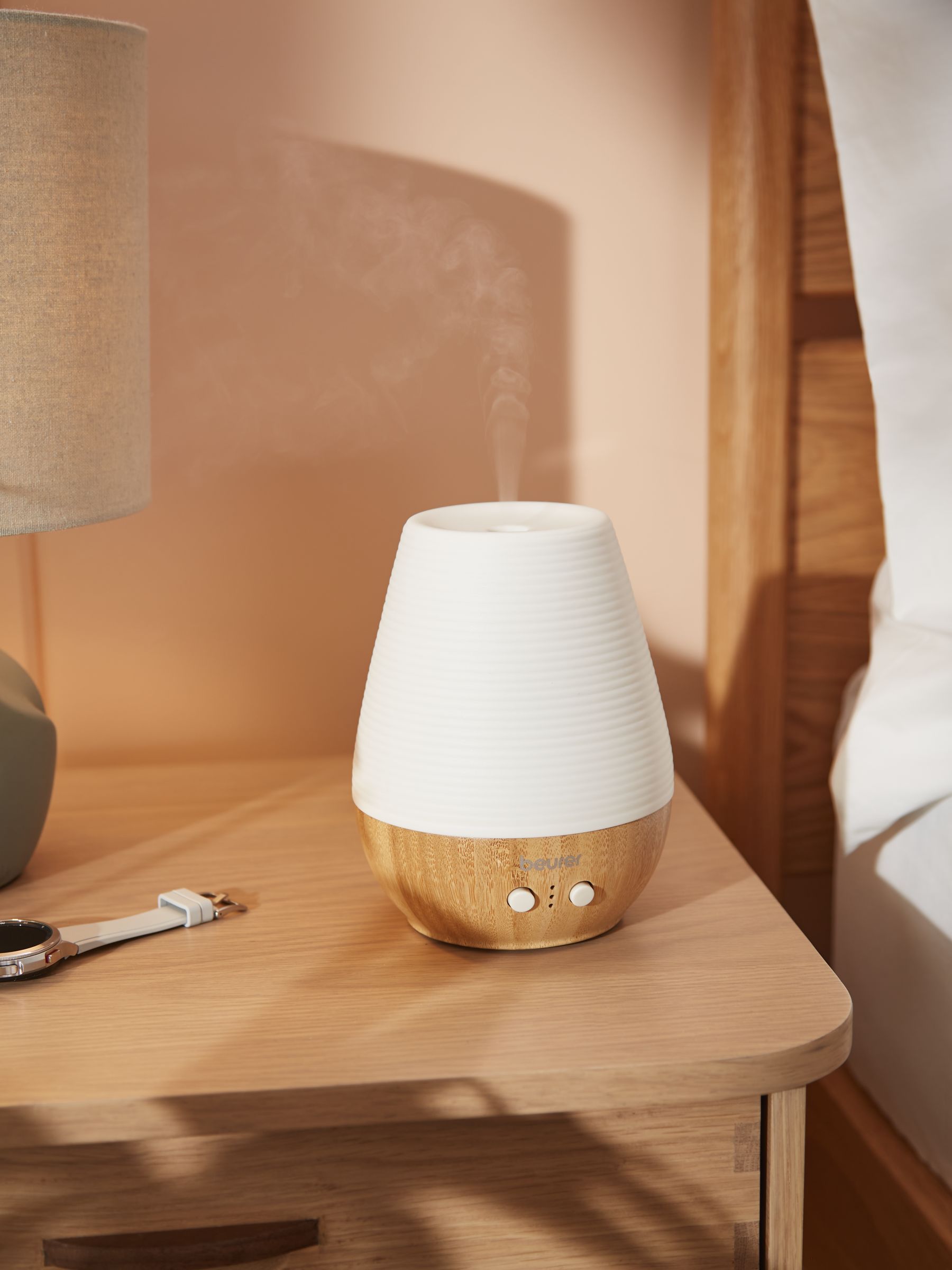 Photo of Beurer la 40 aroma diffuser led table lamp white/wood