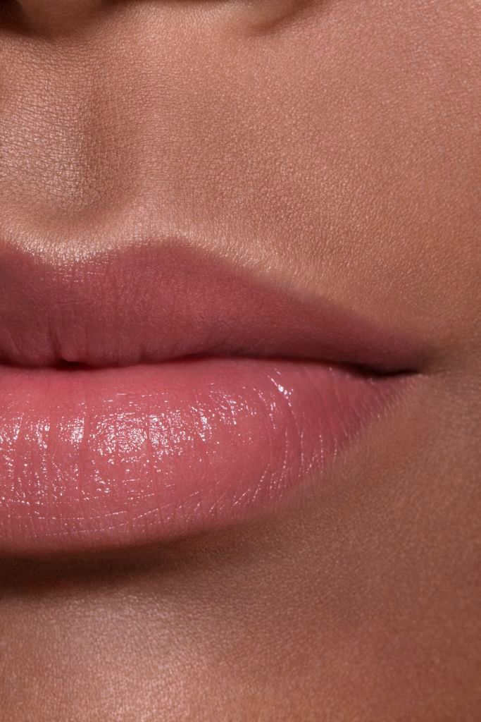 Chanel ~ Les Beiges ~ Healthy Lip Glow Lip Balm ~ Intense~ 0.1 oz