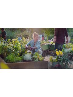 https://johnlewis.scene7.com/is/image/JohnLewis/238723960vid1?wid=240&hei=320