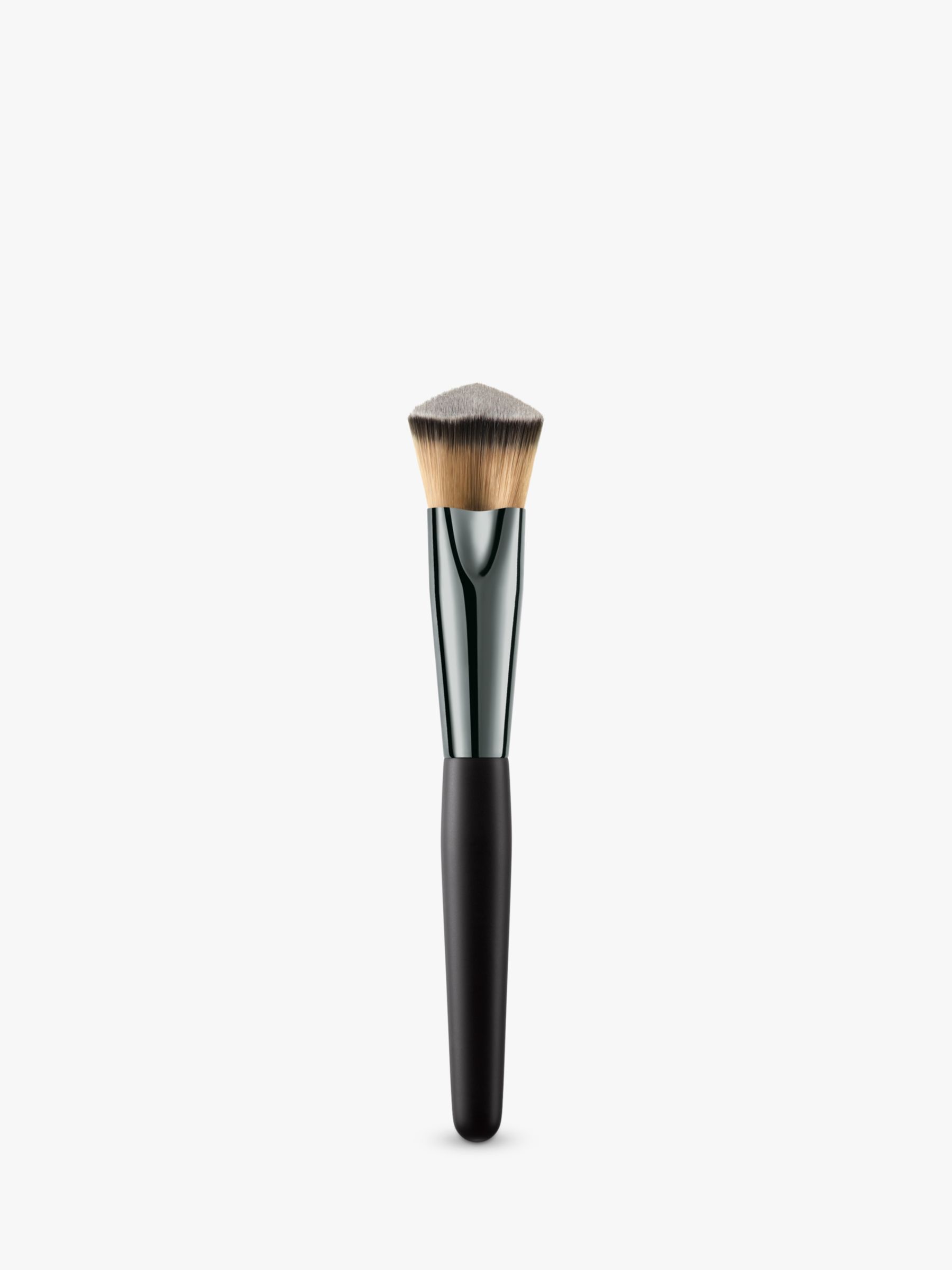 Givenchy Teint Couture Everwear Foundation Brush 2
