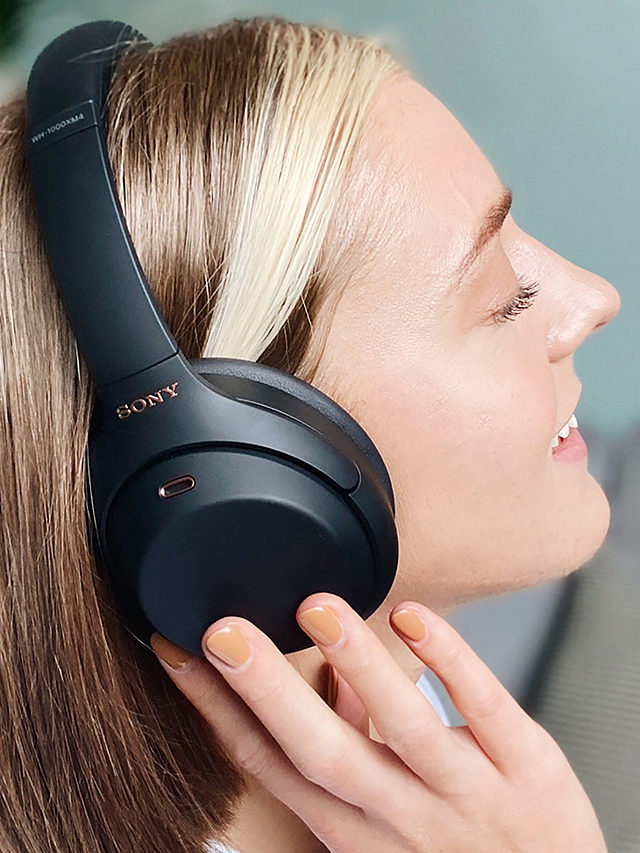 Sony WHXM4 Wireless Noise Canceling Over Ear Headphones Black + Basic  Kit