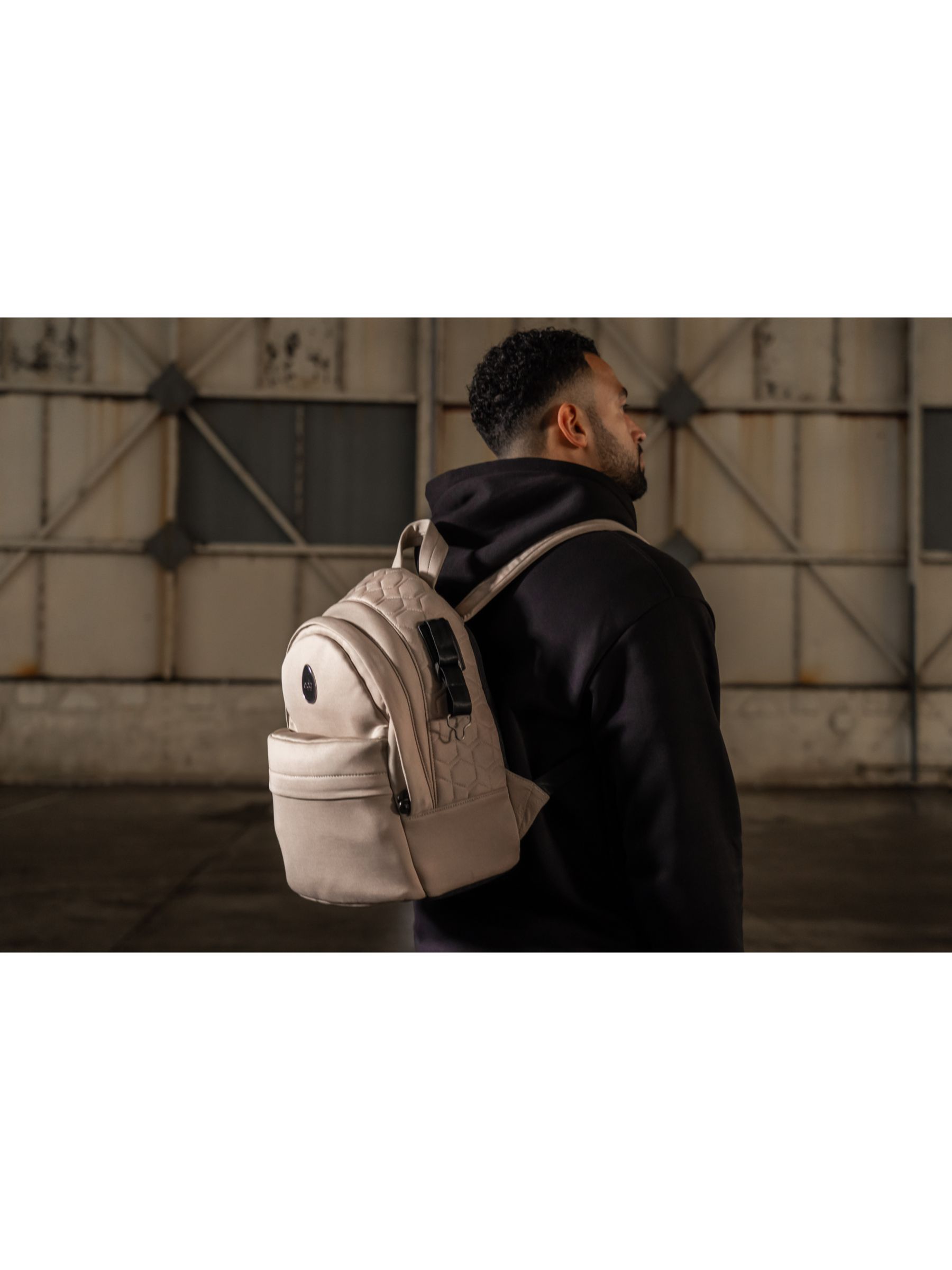 egg 2 Changing Backpack