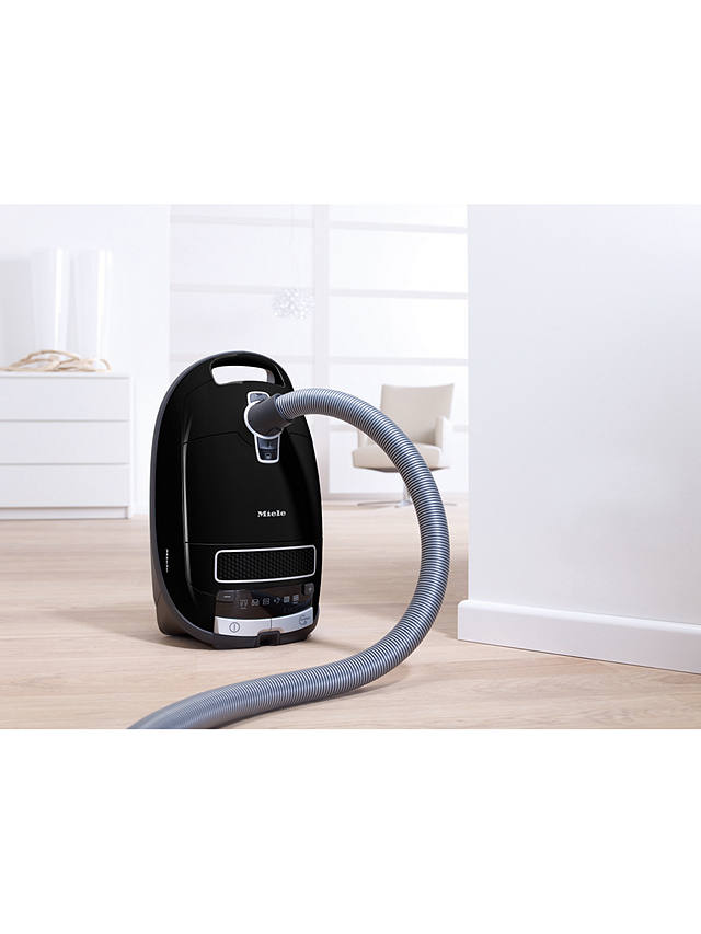 Miele Complete C3 Vacuum Cleaner