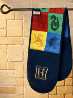 Hogwarts House Banners: Gryffindor, Ravenclaw, Hufflepuff, Slytherin – The  Muggle Hut