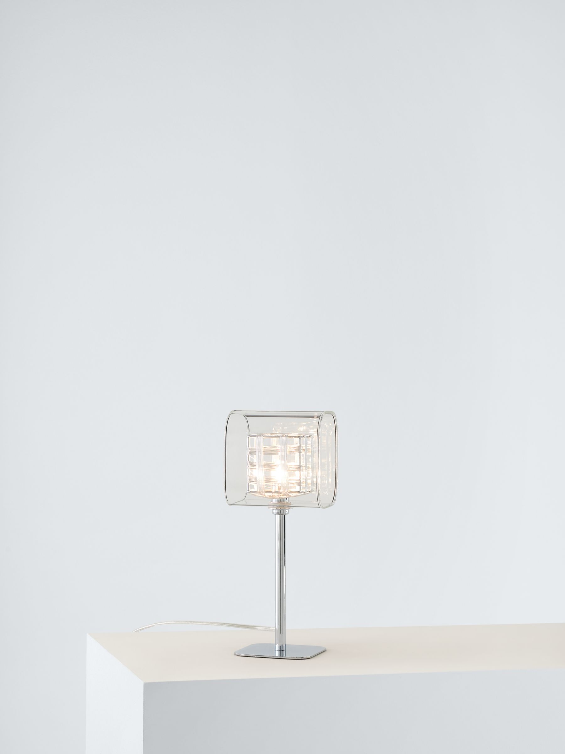 Photo of Impex avignon glass cube table lamp