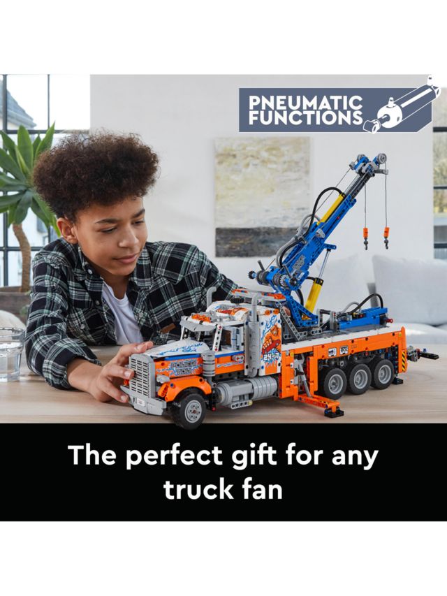 LEGO Technic 42128 Heavy-duty Tow Truck