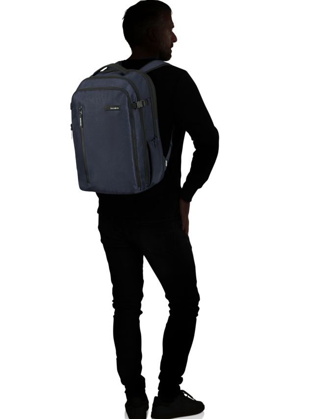 Samsonite laptop backpack cheap 17.3