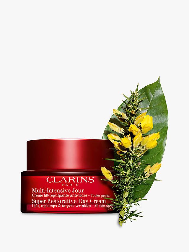 Clarins Super Restorative Day Cream All Skin Types, 50ml 2