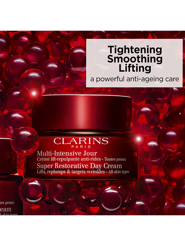Clarins Super Restorative Day Cream All Skin Types, 50ml 6