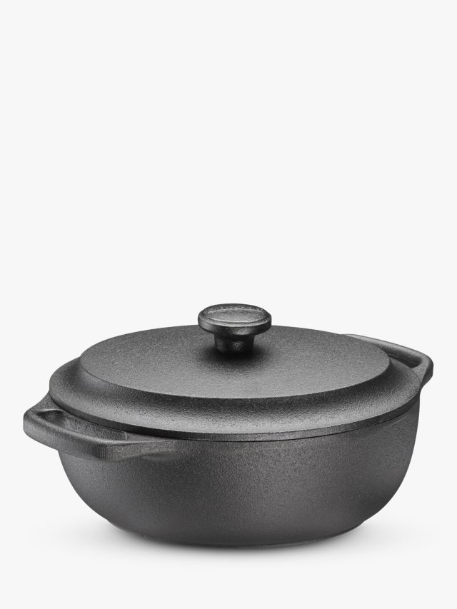 Oval cast iron casserole dish with lid - 2l