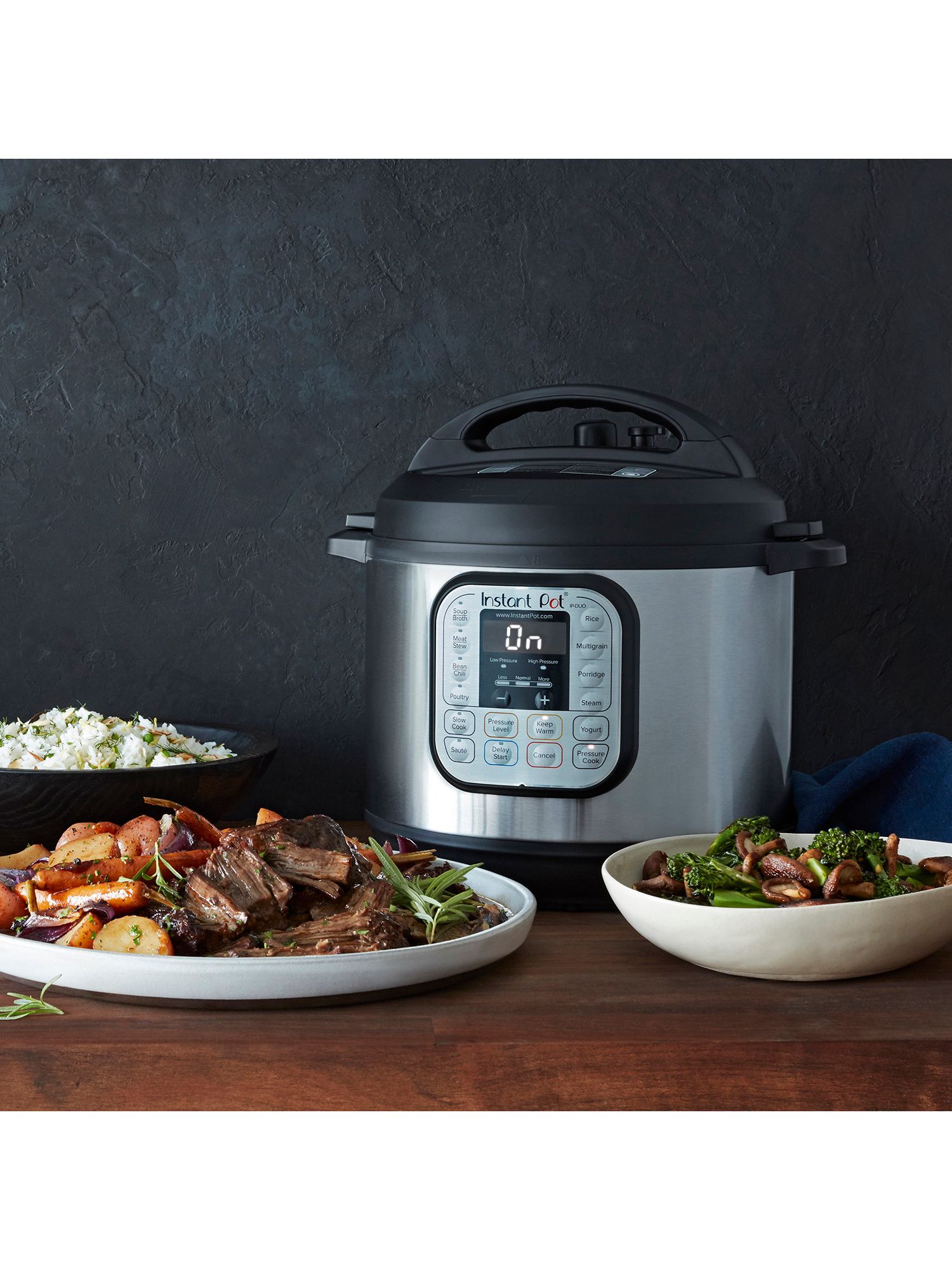 Best Buy: Instant Pot Duo 8 Quart 7-in-1 Multi-Use Pressure Cooker