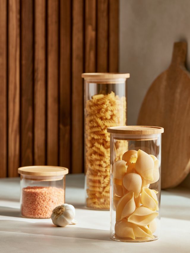 Kitchen Food Storage Jar Transparent Glass Storage Jar with a Spoon Spice  Jars - China Glass Jar with Bamboo Lid and Spoon and Glass Jar price