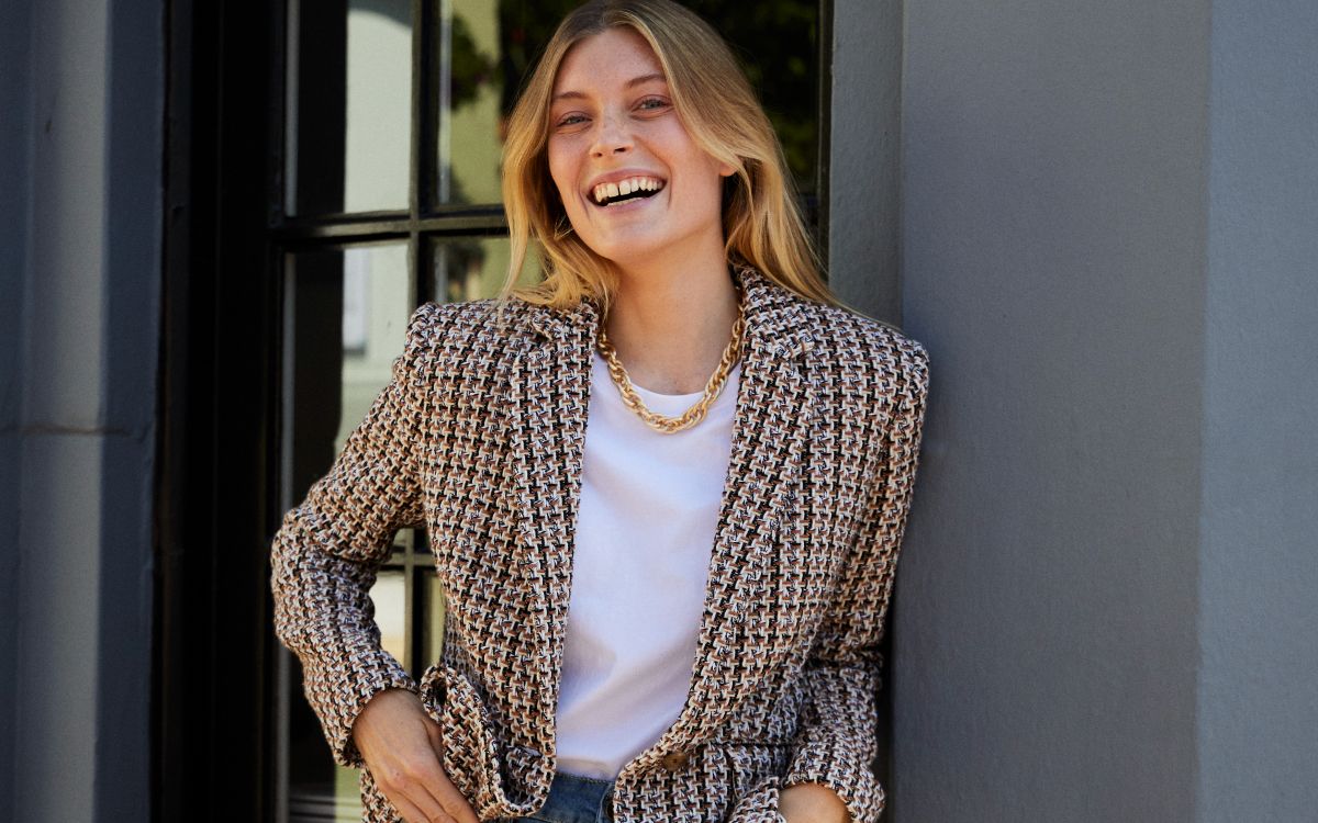 How To Make A Classic Blazer Sexy With A Leopard Shirt – Just Style LA