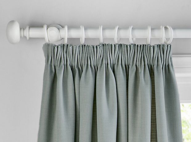 Choosing The Right Type Of Curtains, Do Curtains Come With Hooks