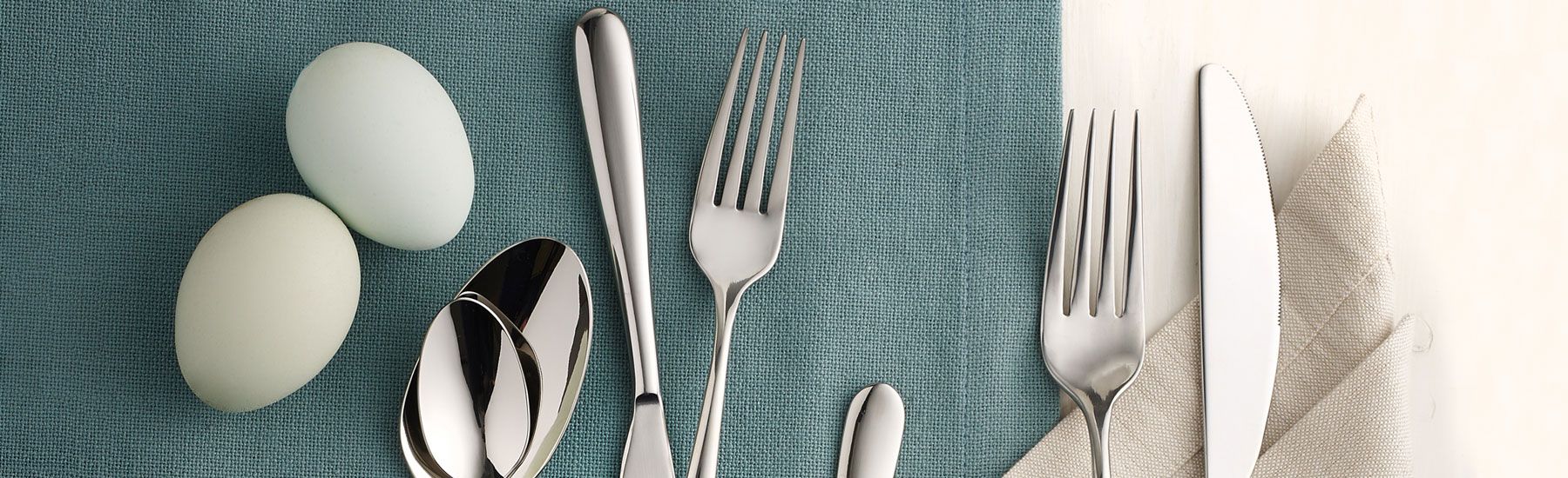 cutlery setting